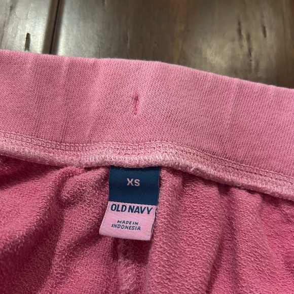 Pink Old Navy shorts - Picture 4 of 4